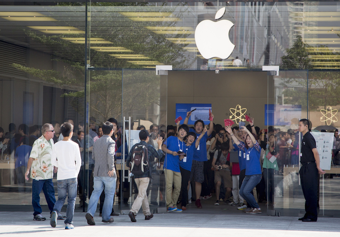 The Many Ways Apple Could Spend All That Cash