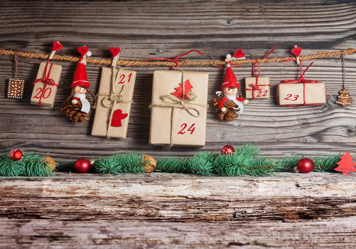 Last-Minute Shopping: A Christmas Consumer Tradition