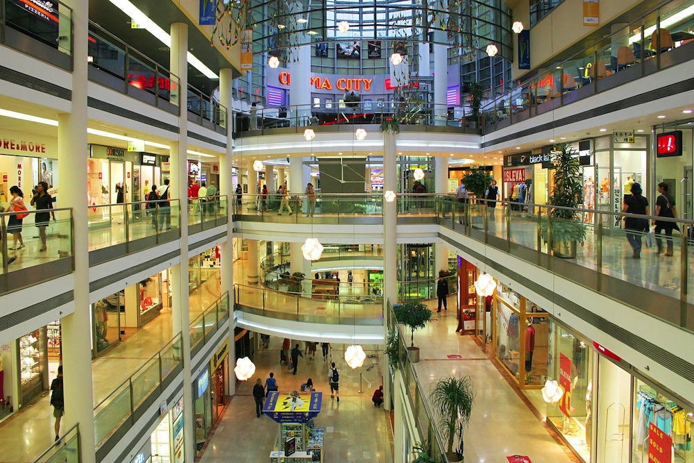 The Five Retailers Facing The Biggest Headwinds In 2016