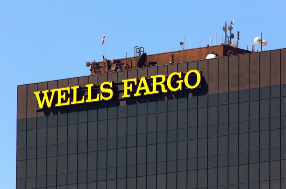 Senators Question Wells CEO About Getting Some Manager Compensation Back
