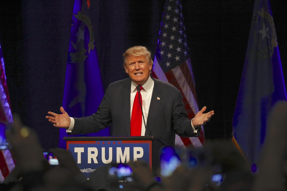 Senators Call On Financial Services Trade Groups To Condemn Bannon