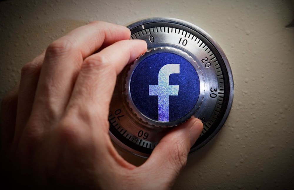Facebook’s Sandberg Says Opting Out Of Ad Targeting Would Be Paid Product