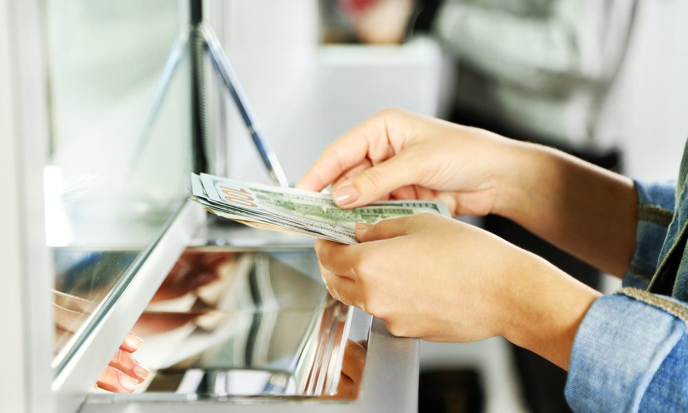 Banks’ Low Interest Rates Costing Them Deposits