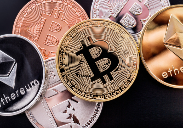 Bitcoin Daily: Crypto Price Dive Sparks Coinbase User Flight; US Customs Eyes Blockchain Pilot