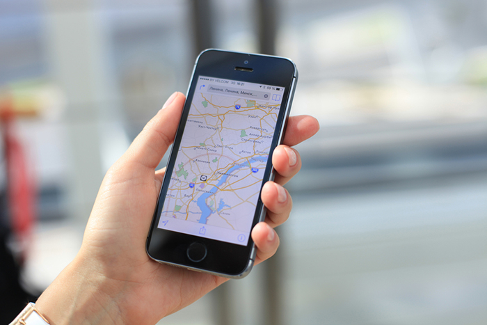 Google Takes On Facebook With Biz ‘Follow’ Option
