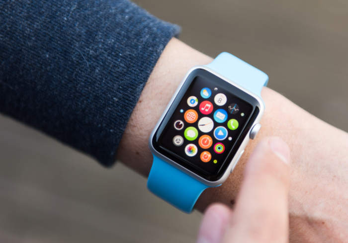 Insurers Mull Bringing Apple Watches to Seniors