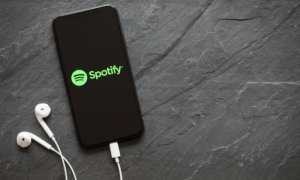 Spotify Plans In-Car Music Player with Voice