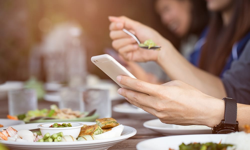 How Small Restaurants Use Data Analytics To Play Big