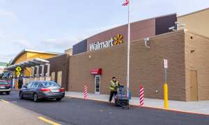 Walmart CEO Pushes To Raise Minimum Wage