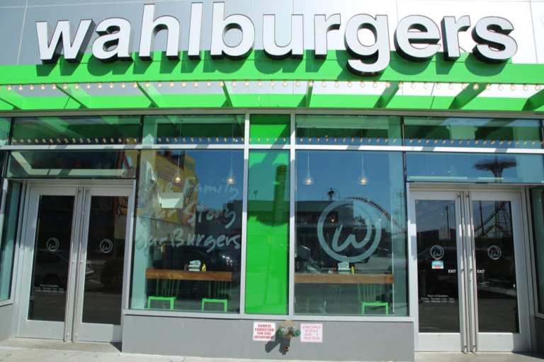 Wahlburgers App Offers Order-Ahead, Rewards