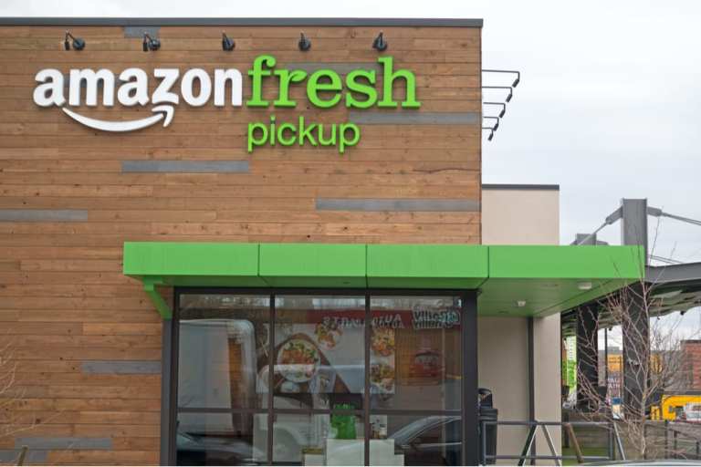 Amazon To Open Grocery Store In CA Next Year