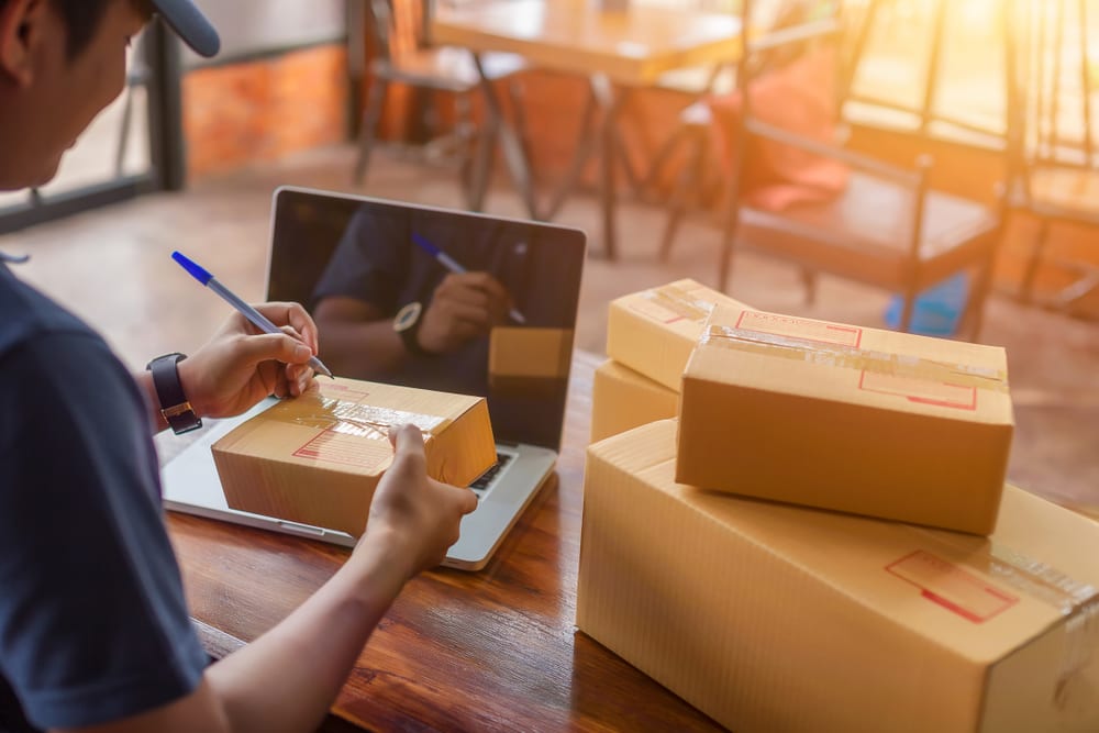 How Retailers Are Playing The Holiday Inventory/Retail Tariff Game