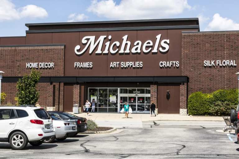 Michaels Announces New CEO, Shares Jump 15 Pct