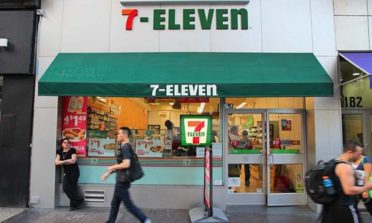 7-Eleven store