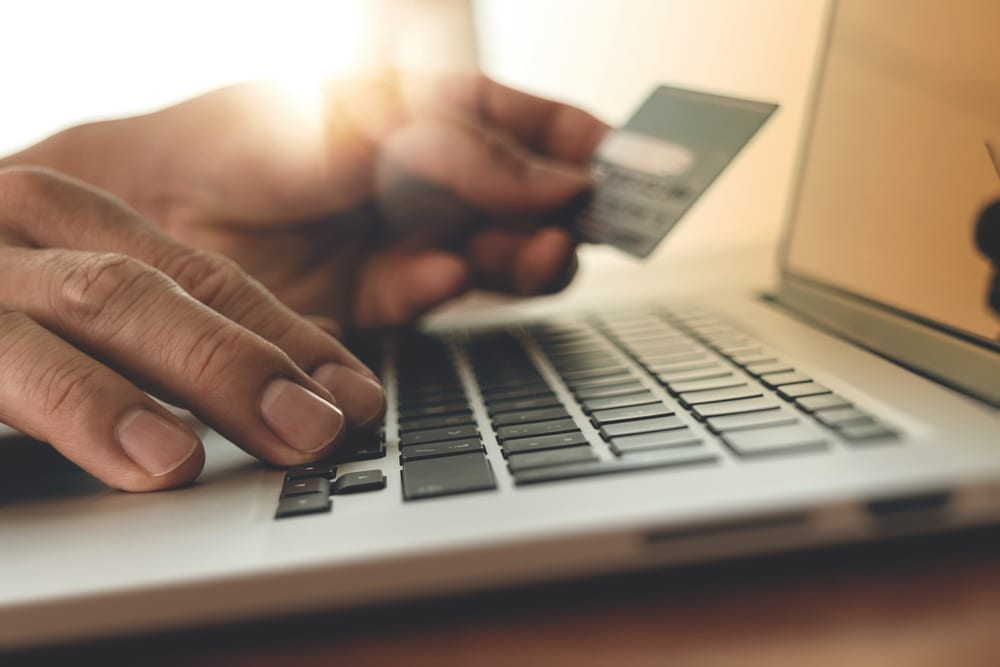 Deep Dive: How API-Powered Modernizations Keep B2B eCommerce Platforms Fresh