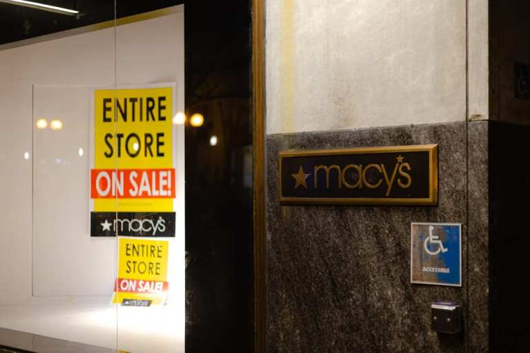 Macy's Woes Add To Tough Week For Malls