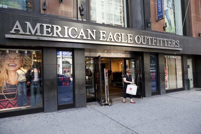 American Eagle's Digital Demand Jumps 33 Pct