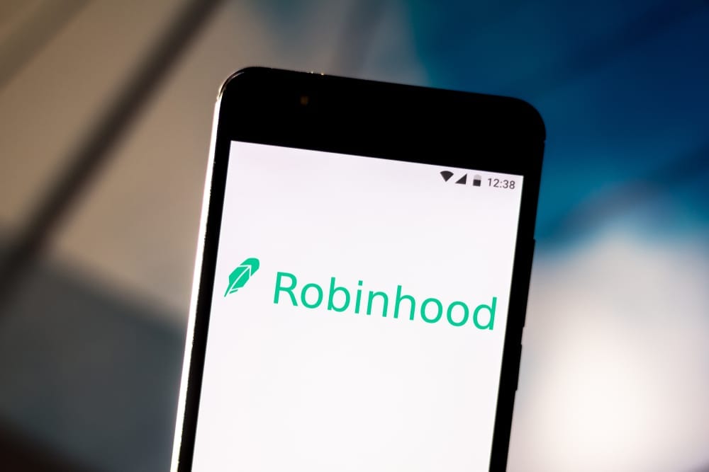 Report: Hackers Hit 2,000 Robinhood Accounts