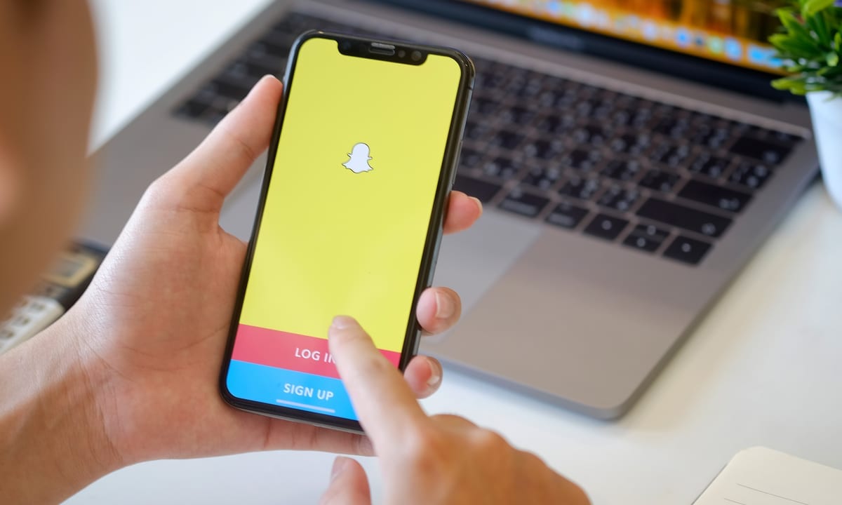 Snapchat’s Spotlight Dangles $1M To Lure Viral Creators From TikTok, Instagram Reels