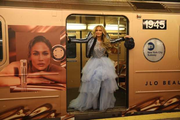 Flowcode Aims To Bring QR Codes Into The 21st Century (And Help Jennifer Lopez)