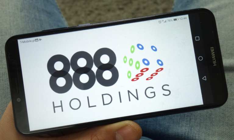 Online Gambling Firm 888 CEO Weighs IPO