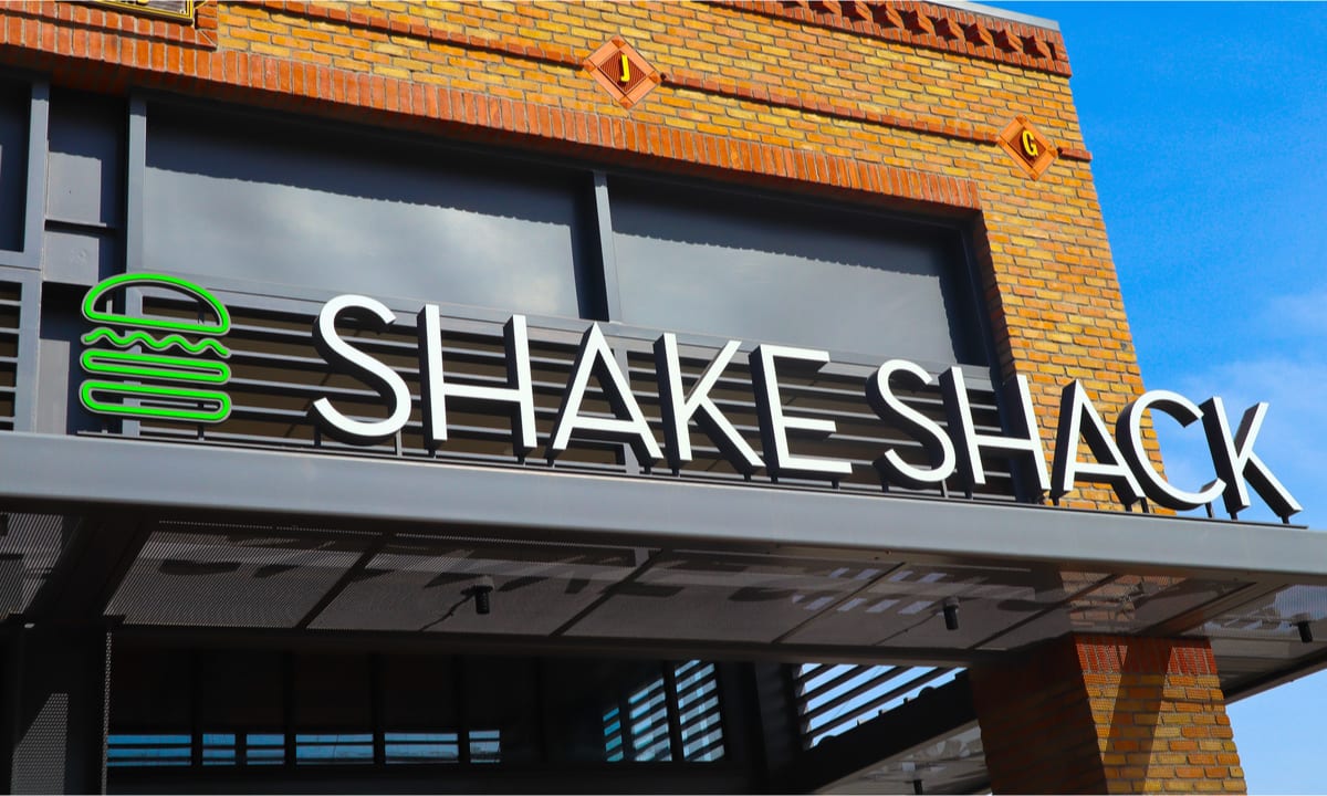 Shake Shack Launches Nationwide In-App Delivery Via Uber Eats