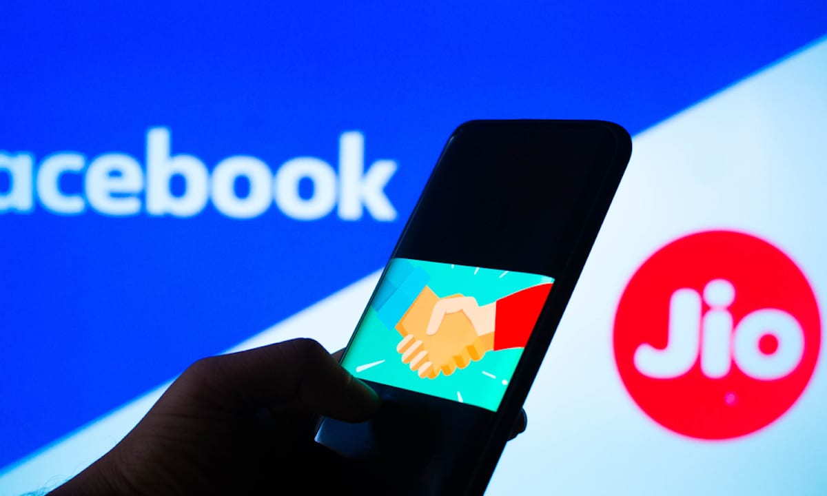 Reliance Teams With Google, Facebook In Bid For Indian Digital Payments License