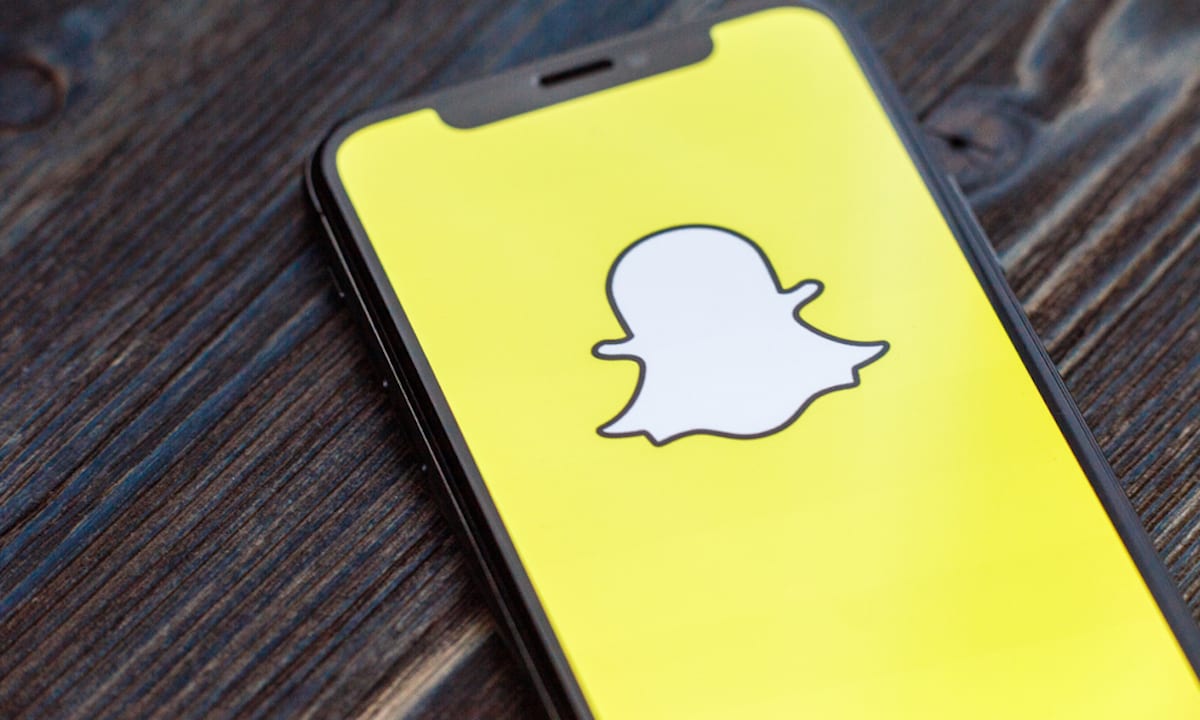 Snap Opens AI Chatbot to All Users