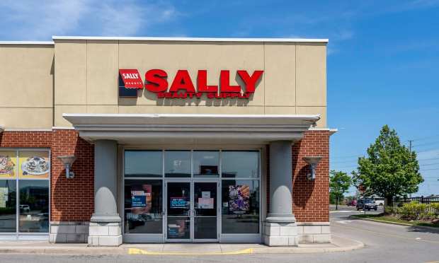 Sally Beauty Plans Move Away From B2B Distribution