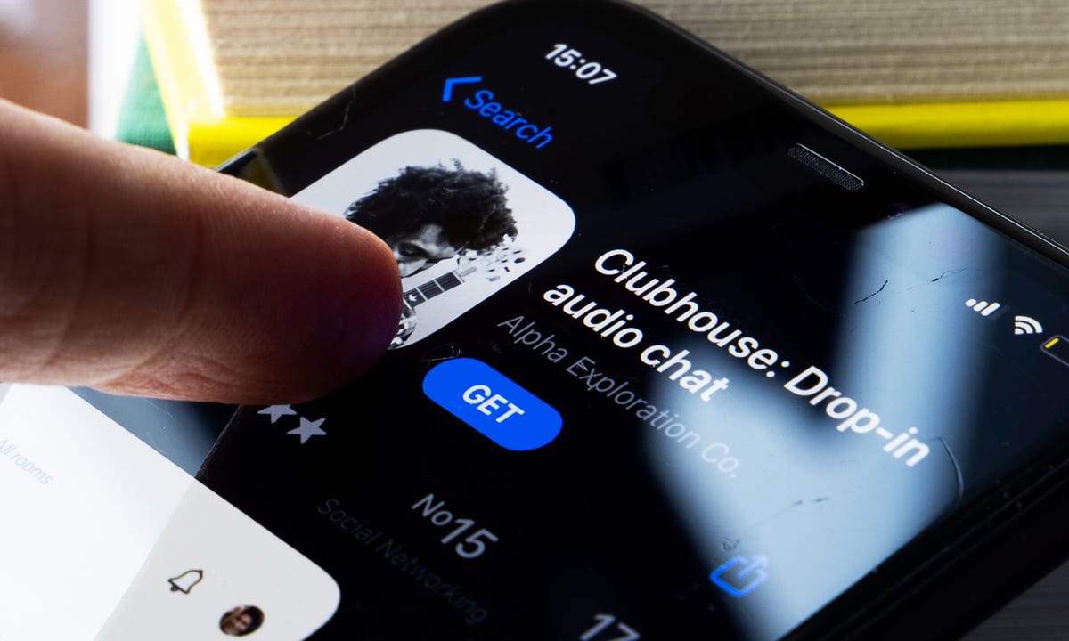 Facebook Takes On Clubhouse With Live Audio Rooms