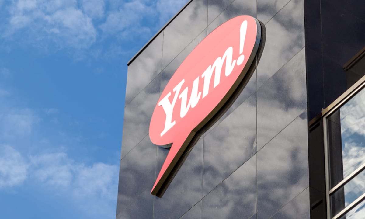 Yum Brands Leans on ‘Quick Pick-Up’ to Weather Delivery, Drive-Thru Labor Challenges