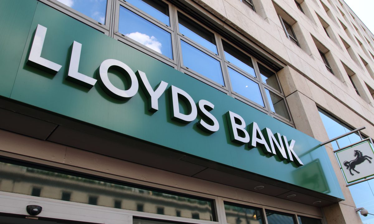 High Street Bank Lloyds Acquires Stake in FinTech Loyalty App Bink