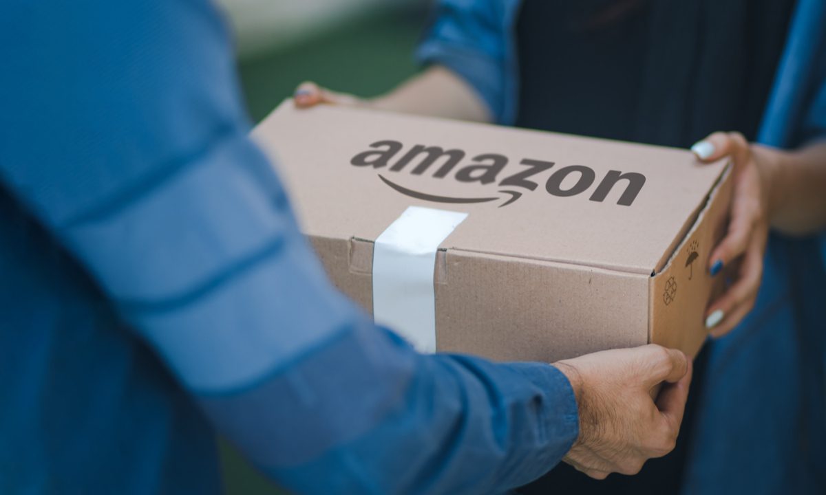 Walmart Reinvents Its Footprint as Amazon Eyes Cutting Out USPS