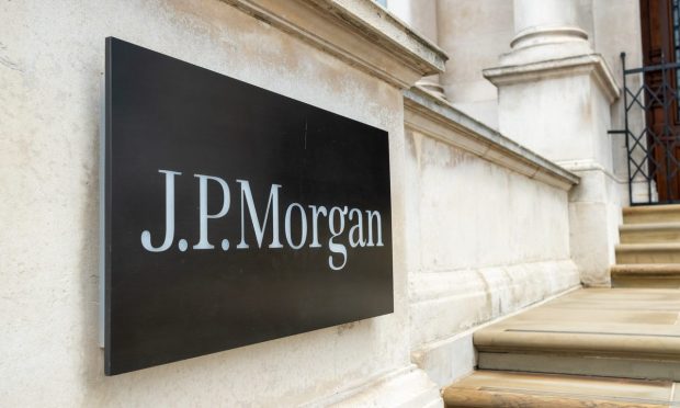JPMorgan UK Digital Bank Debuts First Credit Card 
