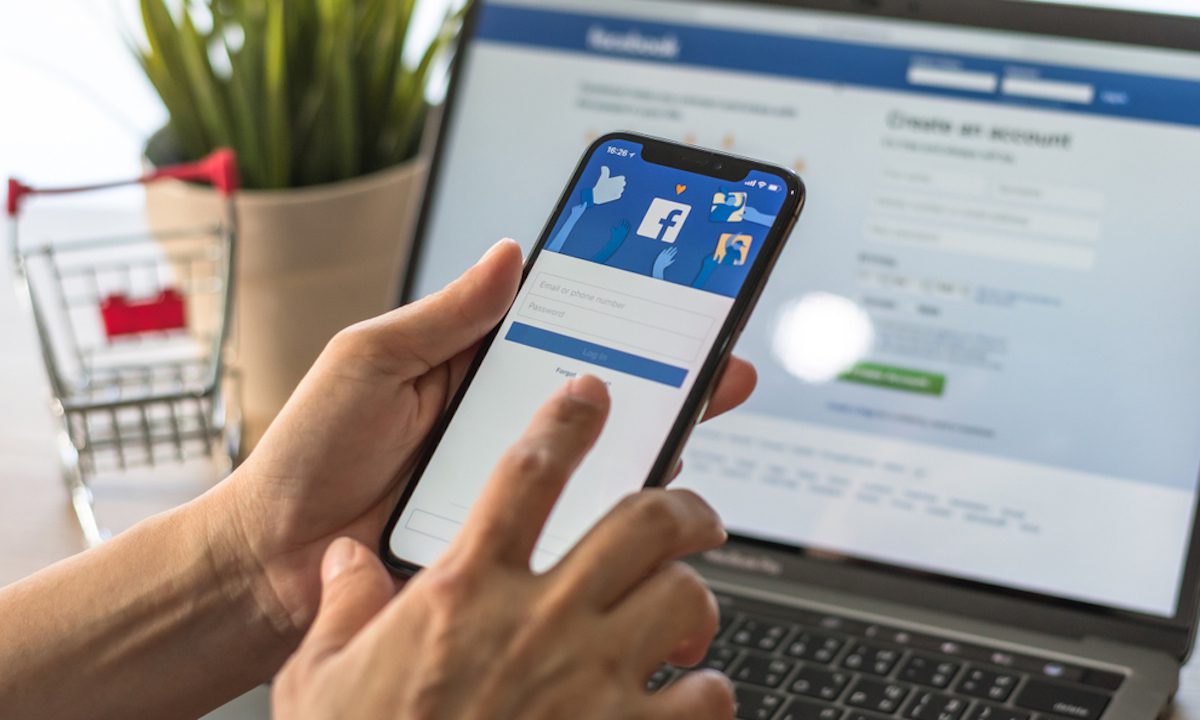 Social Media Giants Keep Focus on Commerce Ahead of Holidays