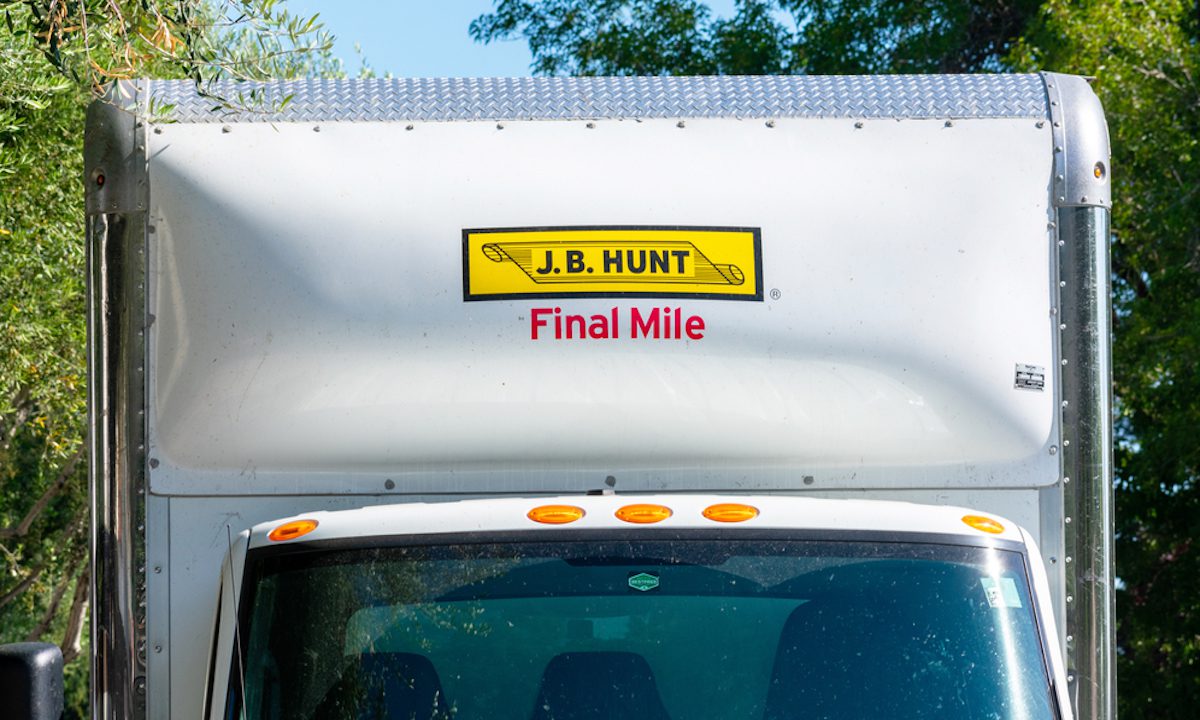 Final-Mile Delivery Developments Heat up, Just in Time for Winter Gifting Season 