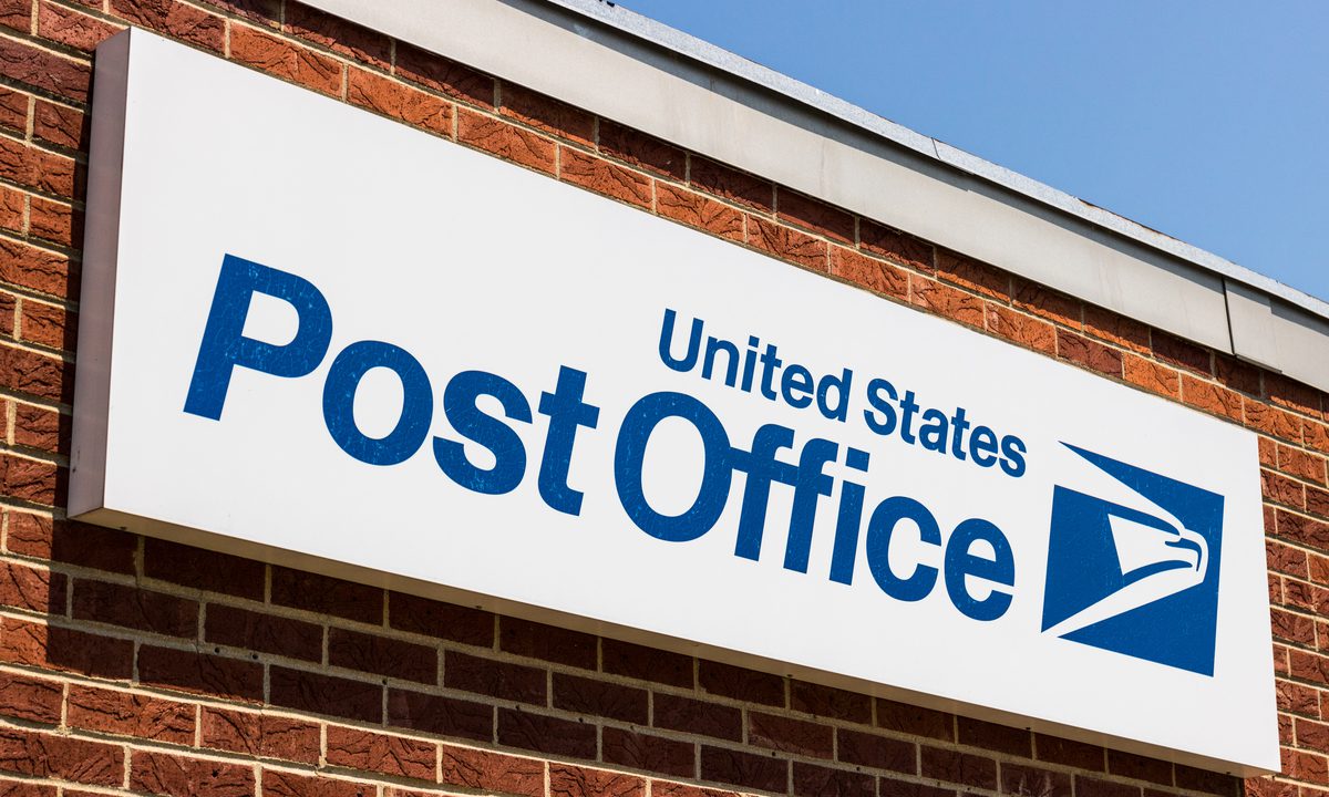 USPS Debuts Paycheck-Cashing Services