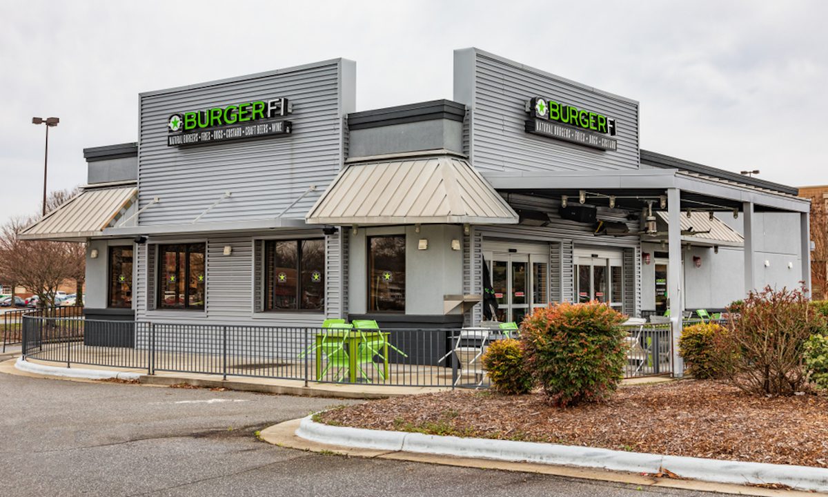 New Ordering Technology Extends the Drive-Thru Beyond the Lane