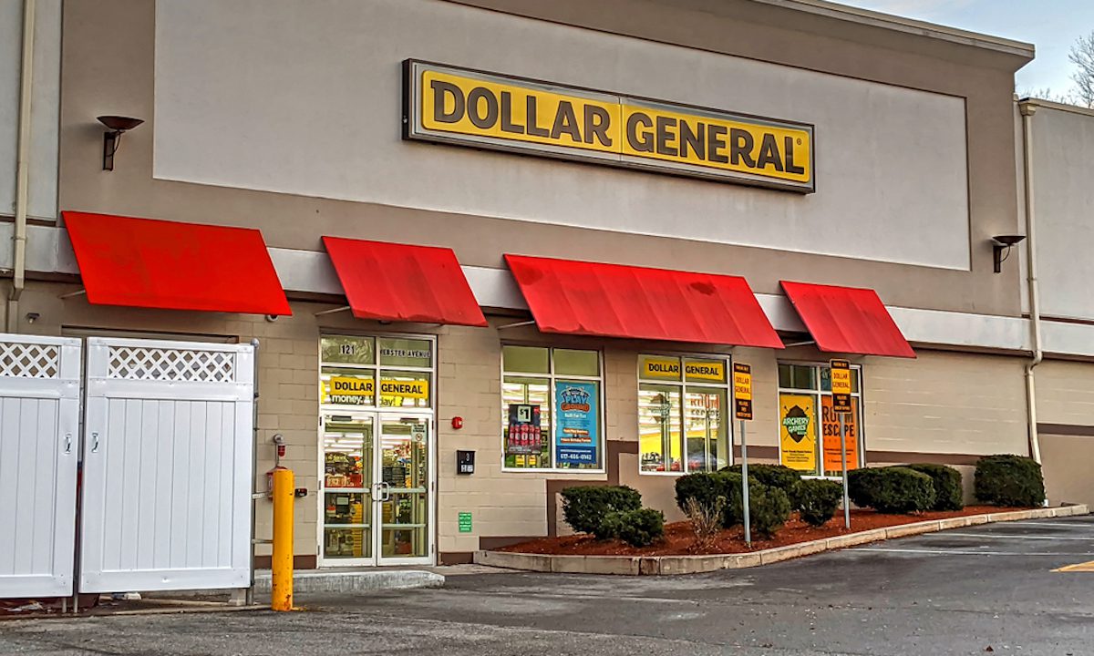 Dollar General Tests Same-Day Delivery to Compete With Walmart