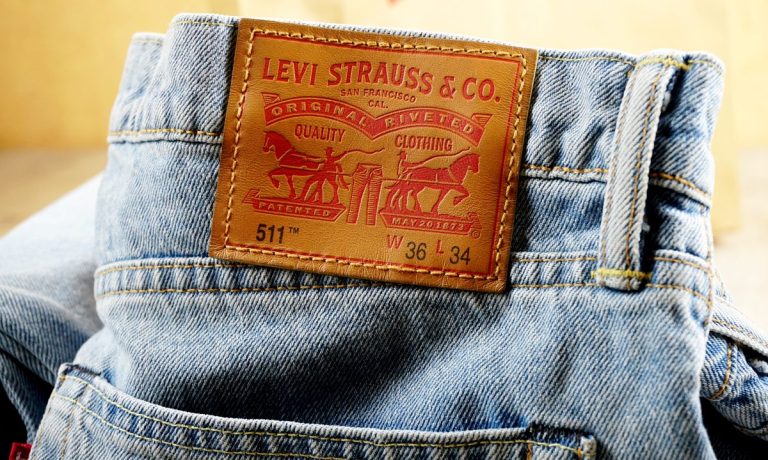 Levi jeans