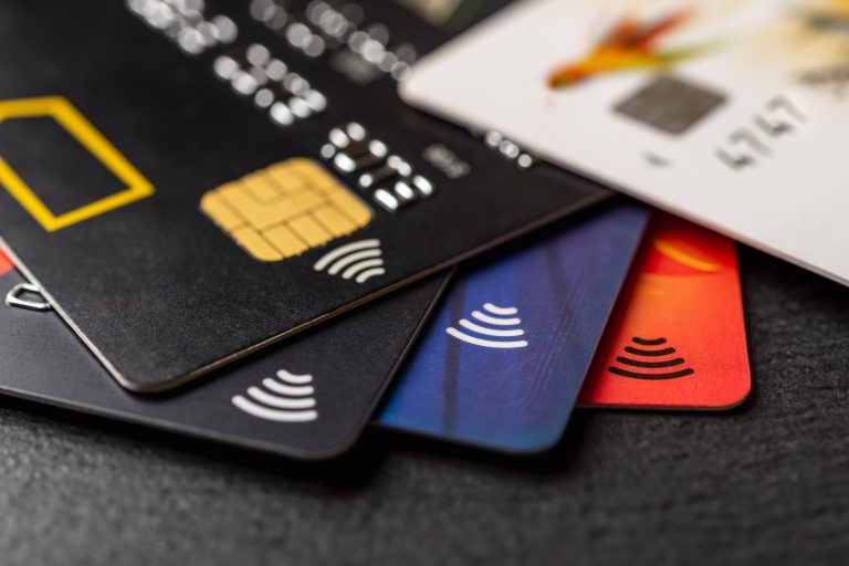 Next-Gen Debit January 2022 - Explore how consumers' growing interest in challenger banks is giving decoupled debit cards a boost