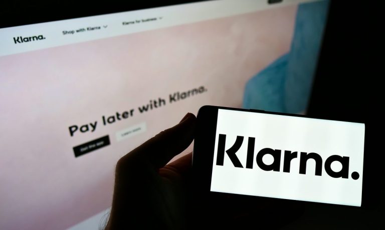 Klarna, UK, physical card, BNPL