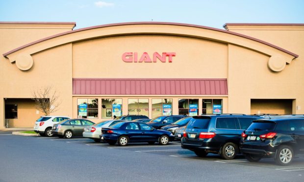 Grocery Roundup: Giant’s Endless Aisle Goes Live; eGrocers Expand