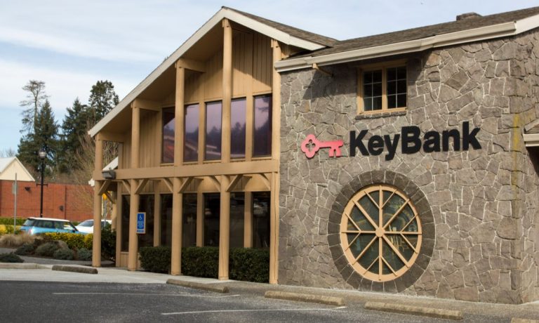 Google Helps KeyBank Go Cloud First