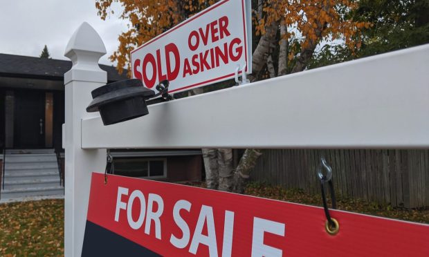 From Bed Sheets to Sheetrock, Housing Trend Has Retail on Edge