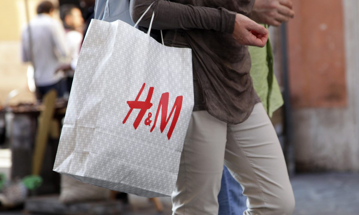 Why Retailers Throw Curveballs at Returns in Hopes of Loyalty 