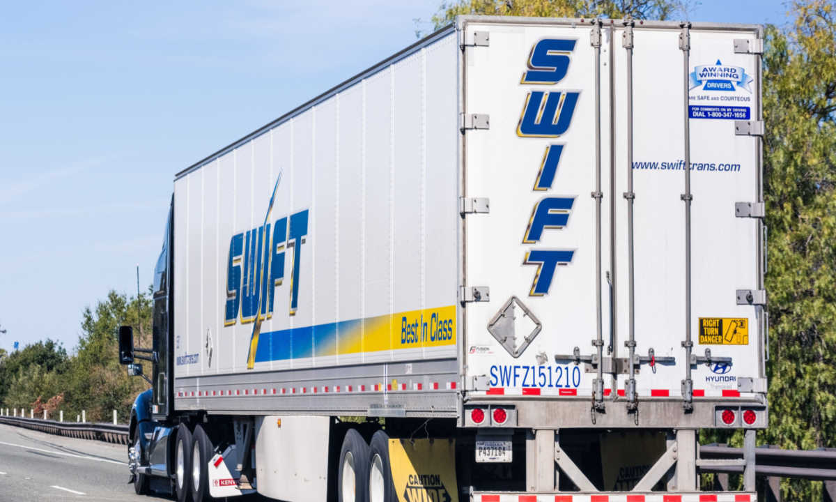 Inflation Brings Worries by the Truckload as Freight Demand Slows