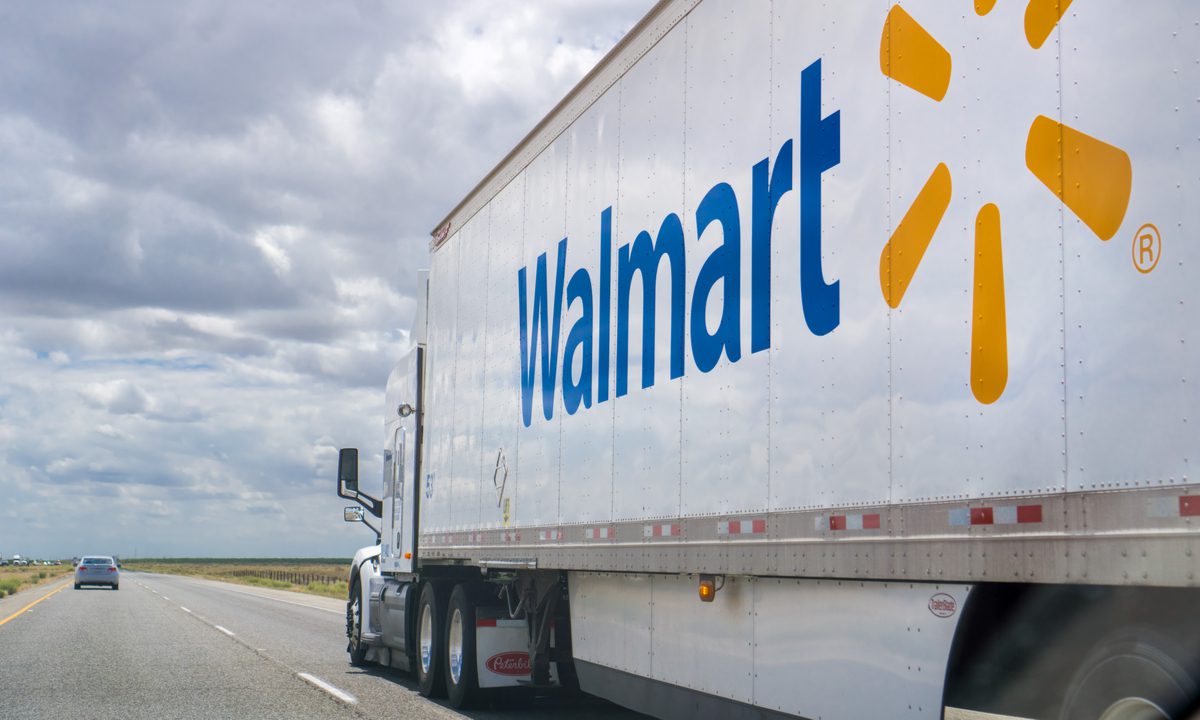 Walmart Expanding EV Fleet as F&B Companies Seek Fulfillment Edge