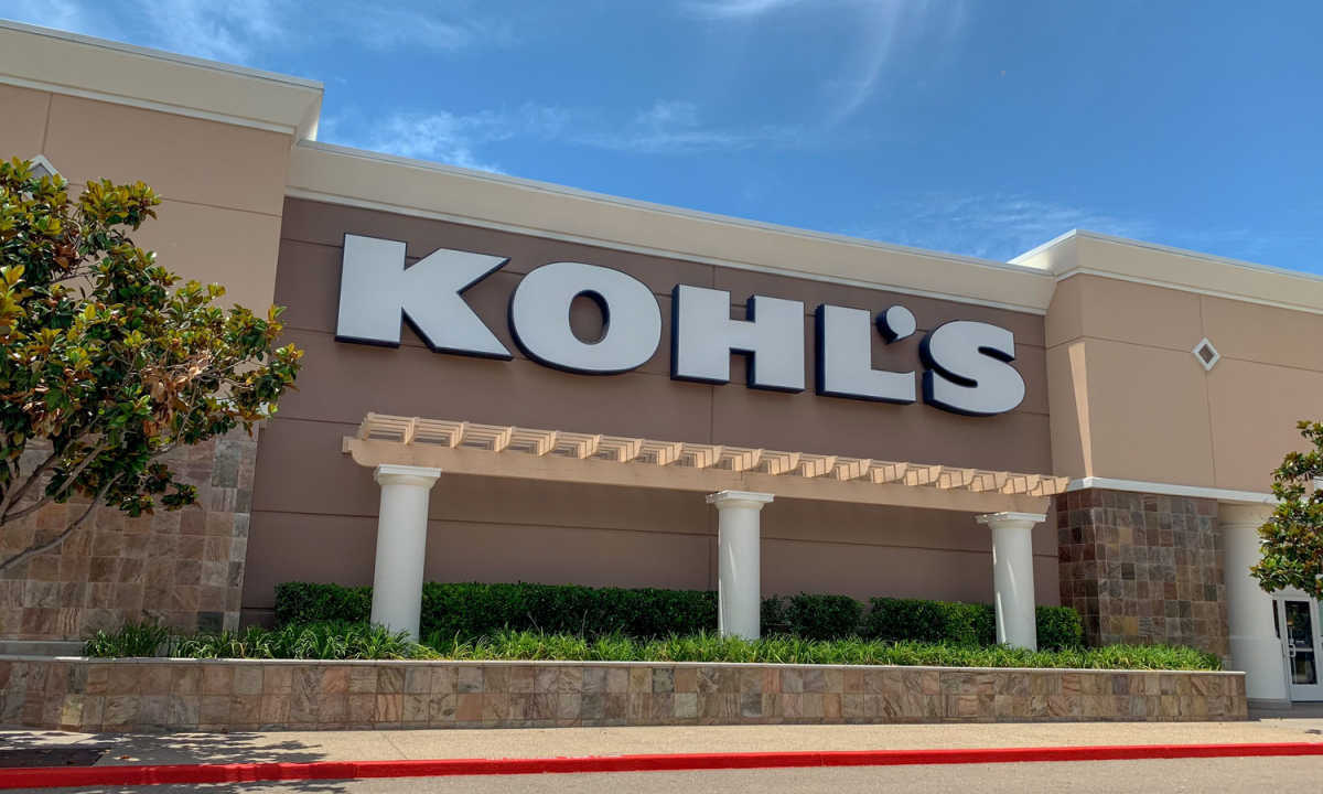 Kohl’s Expects Long Turnaround as Shoppers Are ‘Pretty Constrained’