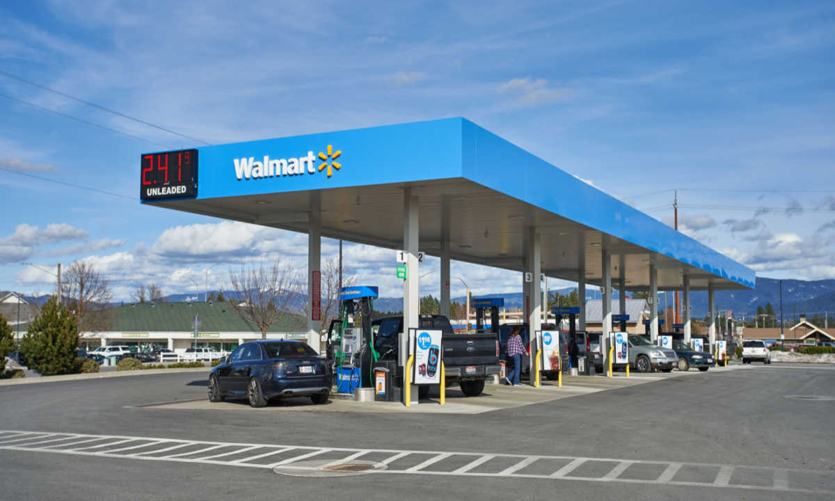 Gasoline Discounts Fuel Latest Amazon-Walmart Competition Clash